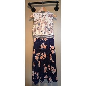 Vince Camuto sleeveless ruffle trim mid length dress women's size 4 NWT